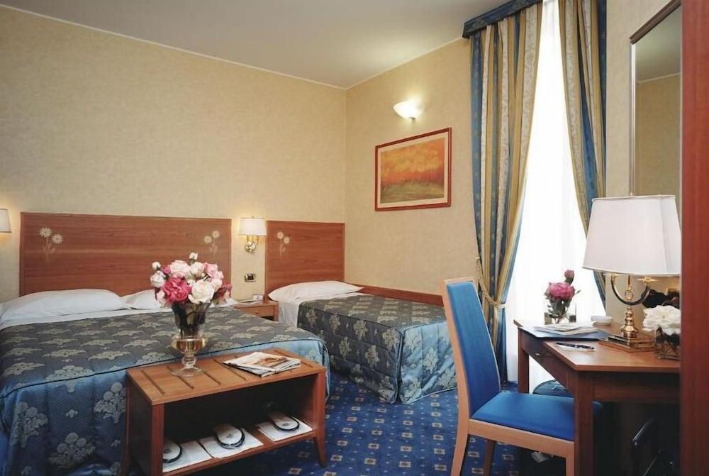 Boutique Hotel Dieci Милано Екстериор снимка