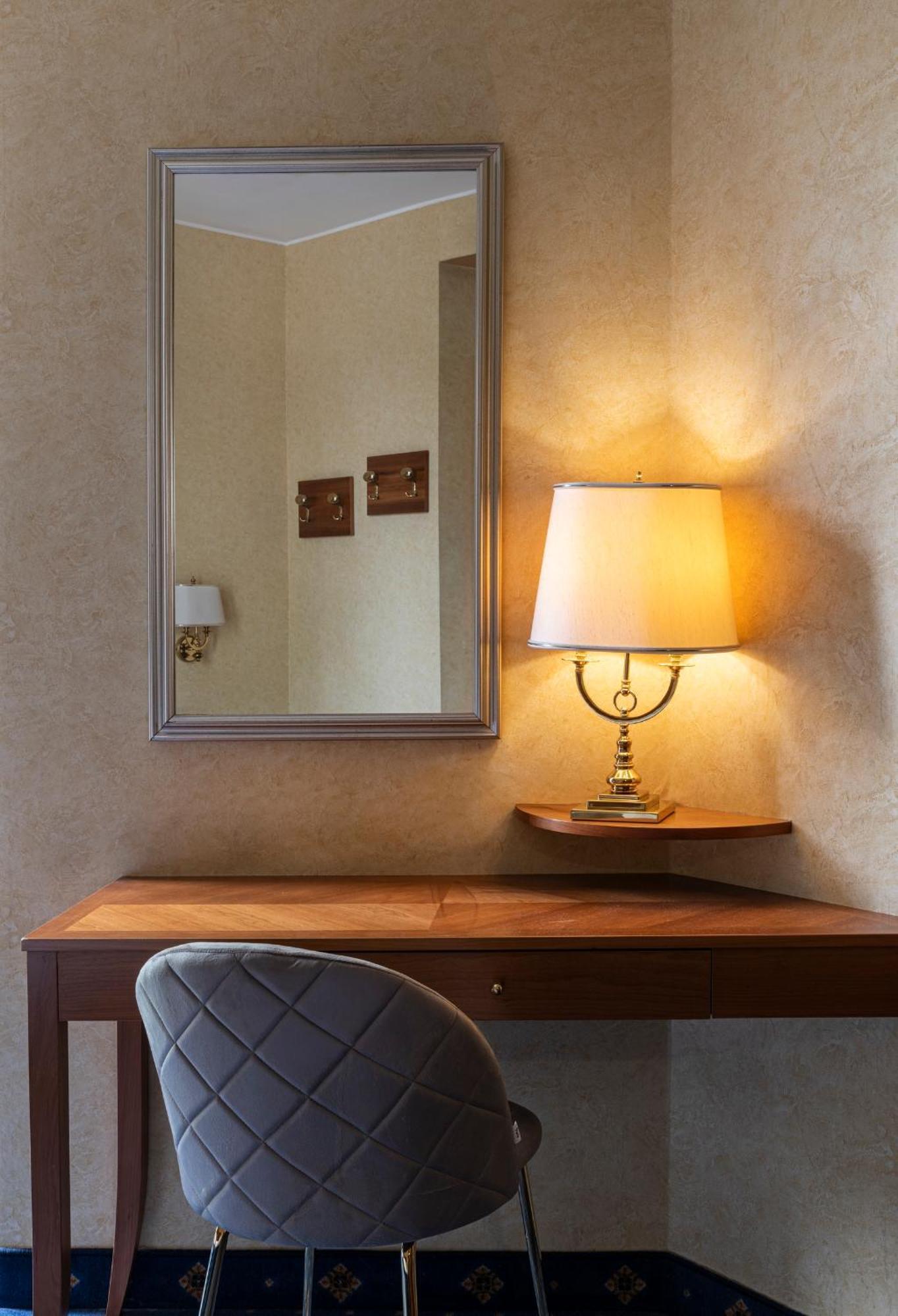 Boutique Hotel Dieci Милано Екстериор снимка