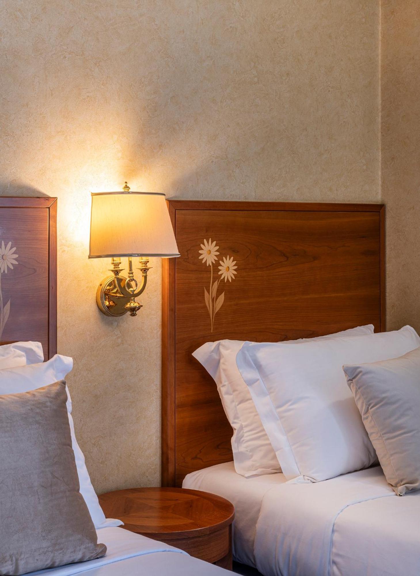 Boutique Hotel Dieci Милано Екстериор снимка