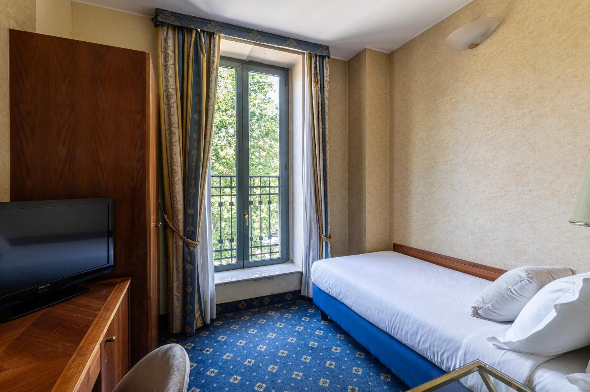 Boutique Hotel Dieci Милано Екстериор снимка