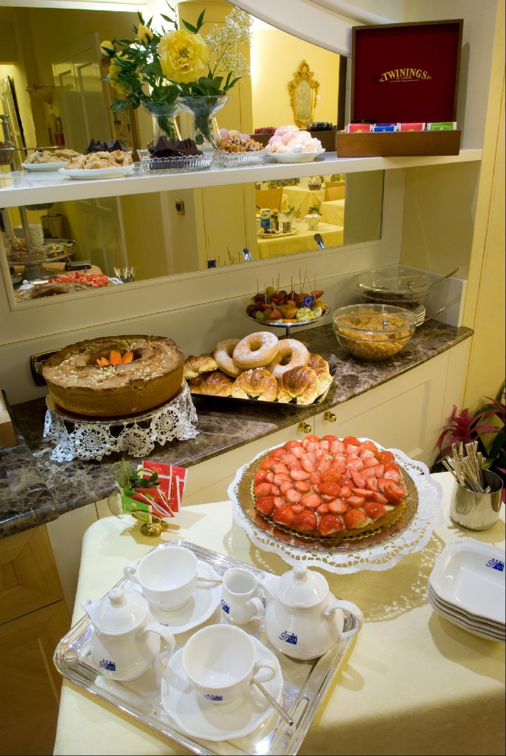 Boutique Hotel Dieci Милано Ресторант снимка